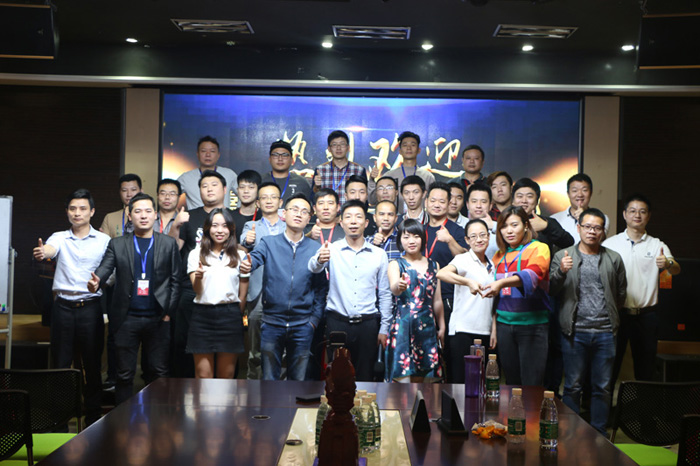 <b>讓愛回家！英嘉尼智能影院第四期特訓營交流暨客戶答謝會圓滿成功！</b>